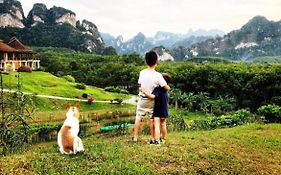 Billion Views Khaosok Homestay